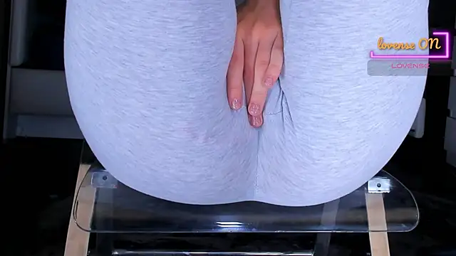 Cameltoe_squirt_inPants webcam
