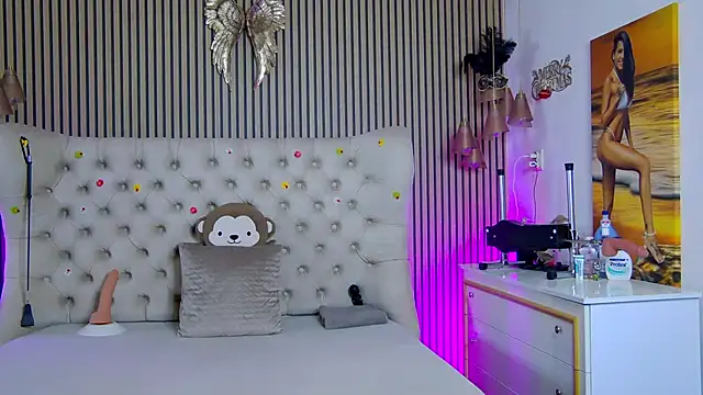 PlayfulShow webcam