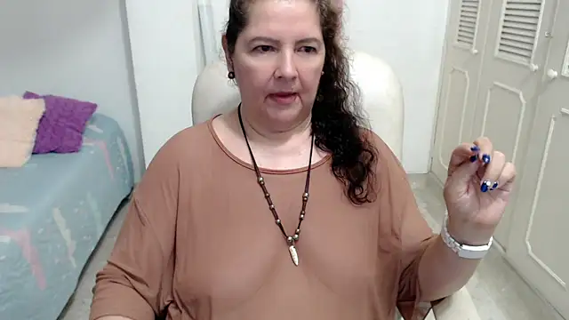 leonela_69 webcam