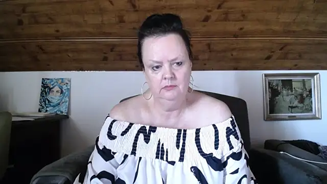 TiffanyMature webcam