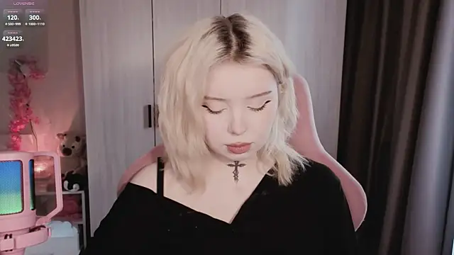yumi_charm webcam