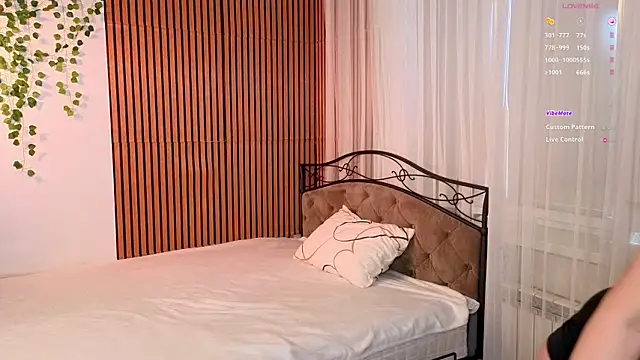FoxFever webcam