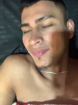 Emiliano_Reyes webcam