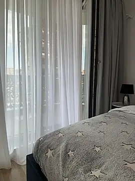 Mira_Luna webcam