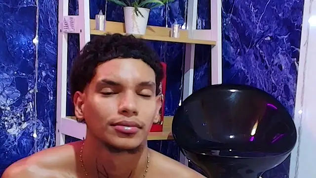 kai_storm77 webcam