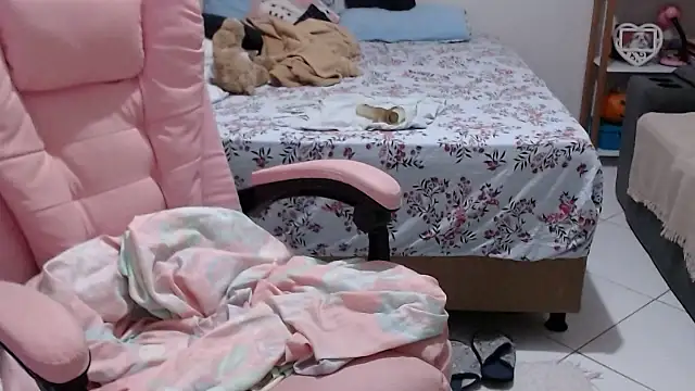 bustycarly webcam