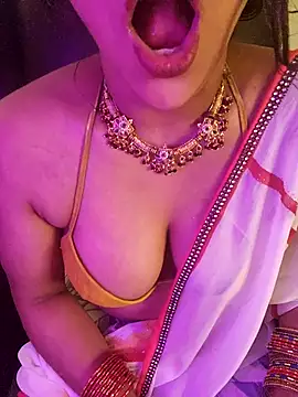 callmeshreya webcam
