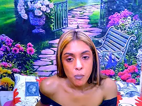 IndianPretty14u2Luv webcam