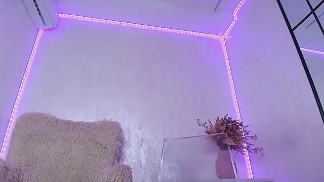 Anna_Lewis webcam