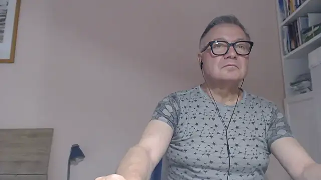 you6me (M grandpa) - Naked show cum