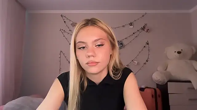 Glamorforyou live cam on StripChat