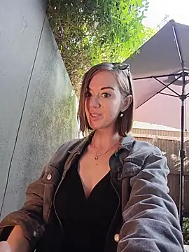 TopsyWilde webcam