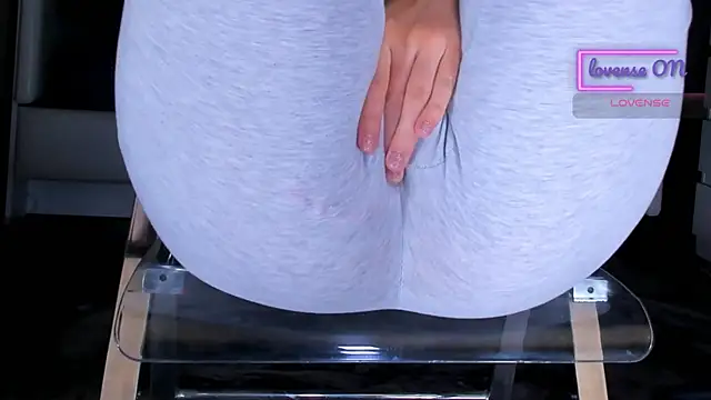 Cameltoe_squirt_inPants webcam