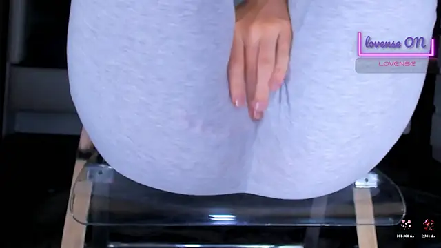 Cameltoe_squirt_inPants webcam