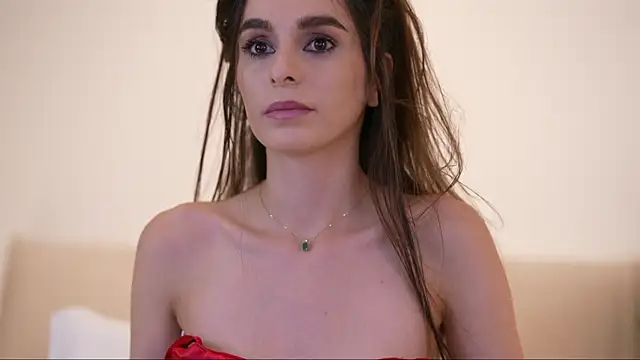 DoviaClaire webcam