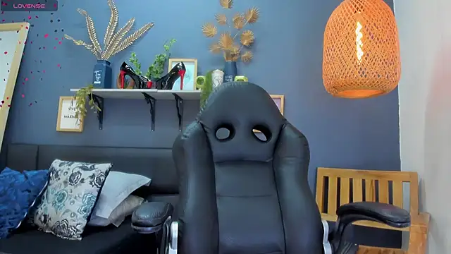 yessila_parker webcam