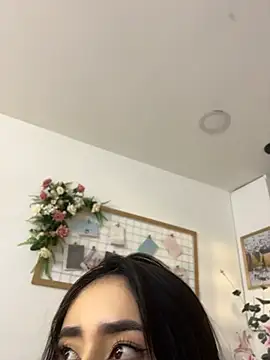 IvonneOwen webcam