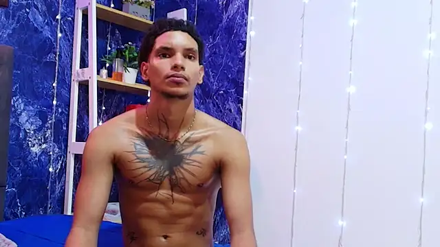 kai_storm77 webcam