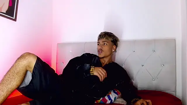 Angel_foxc13 webcam