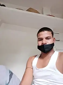 Rashi__75 webcam