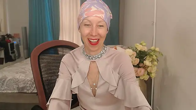 LuxuryNika webcam