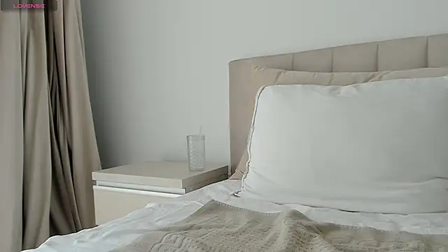 VickyStonee webcam