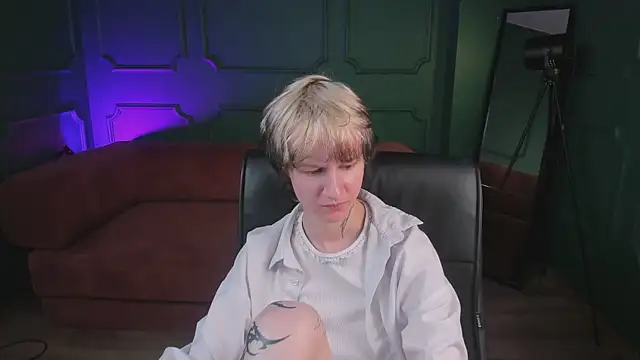 Senpai_Sins webcam