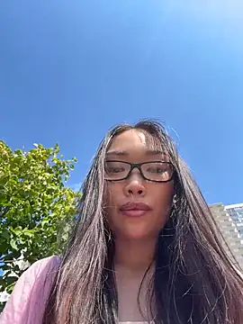 trytomakememoam webcam