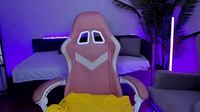 Joana_Woods webcam
