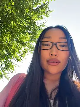 trytomakememoam webcam