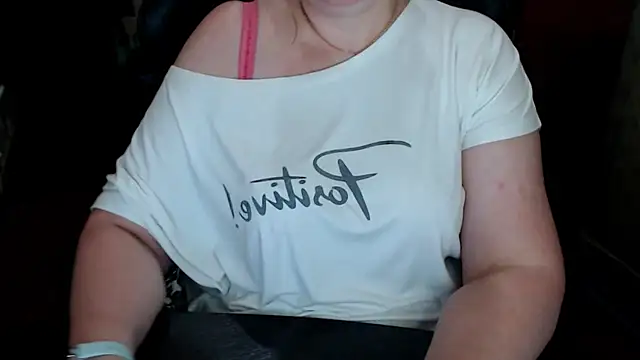 AlisaHot55 webcam