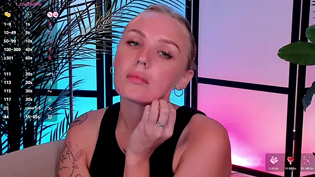 LianaFord webcam