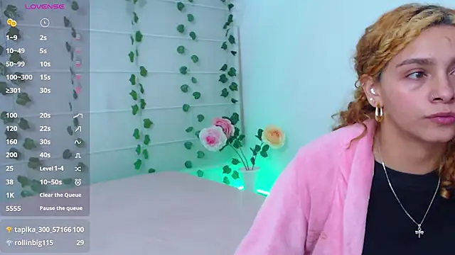 Sarabubbie webcam