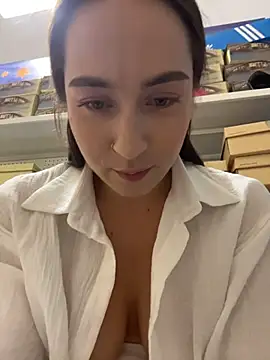 Holly_Play webcam