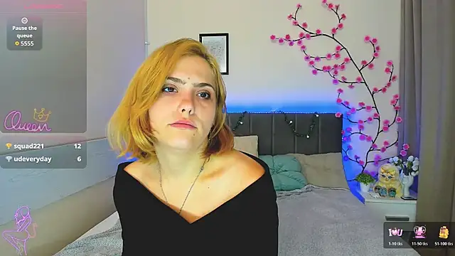 DellaRows webcam
