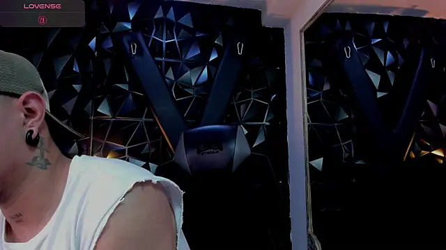LiamDeeps webcam