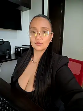 Esmeralda333 webcam