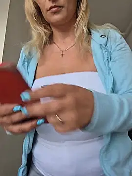 KaylinJan webcam