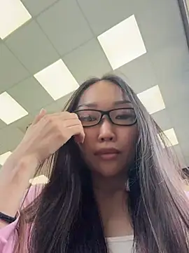 trytomakememoam webcam