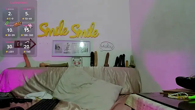 HornyMariu webcam