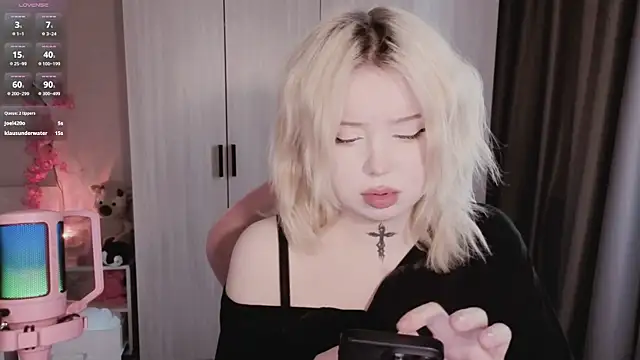 yumi_charm webcam