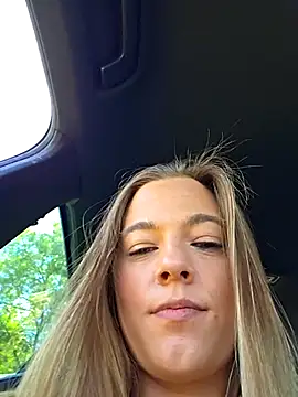 Luna_Lynn webcam