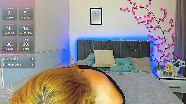 DellaRows webcam