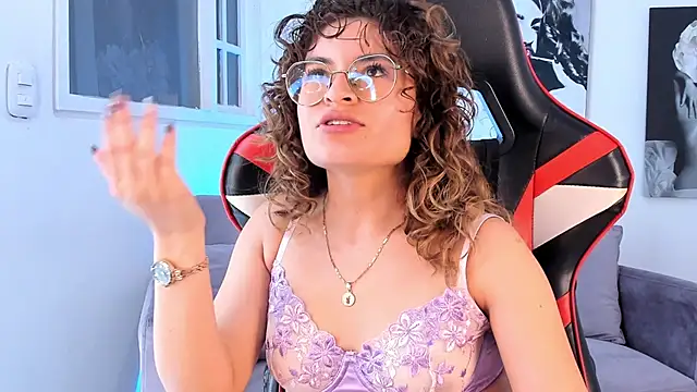 Emily_fiori webcam