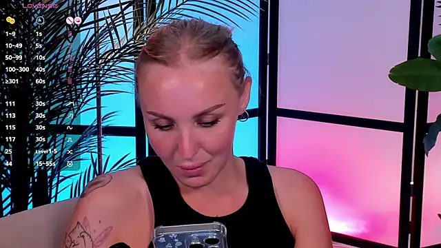 LianaFord webcam