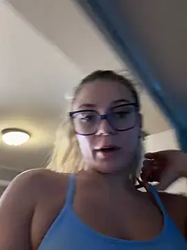 SalemAlexiss webcam