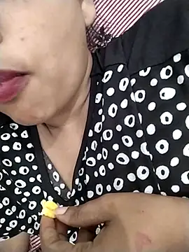 Sexy_Divya__ webcam