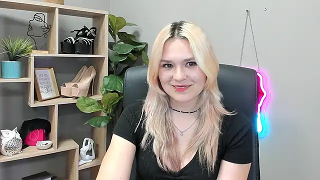 SweetLilyxo webcam