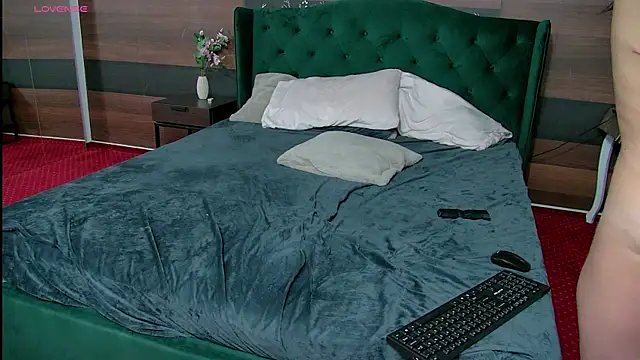 AlyceBeau webcam