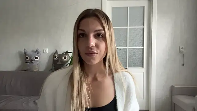 LaraineDomebo webcam